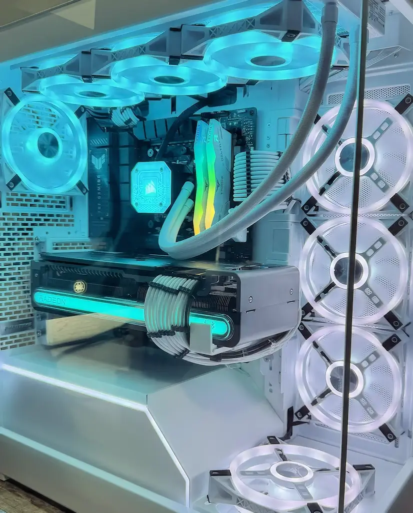 Montaje Gaming PC Phanteks Galapagar Montaje Gaming PC Phanteks Galapagar